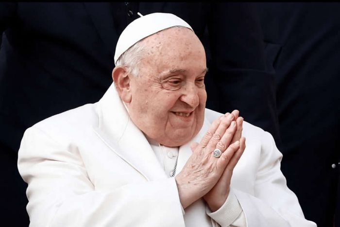 Igreja angolana diz que Francisco abriu portas para a fraternidade e paz mundial