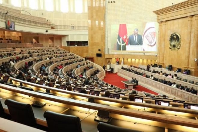 Parlamento aprova por unanimidade pacote legislativo eleitoral