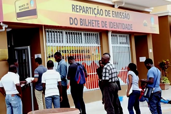 Populares denunciam atribuição de Bilhetes de Identidade a estrangeiros no Bengo