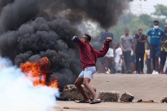 Pelo menos seis mortos, oito baleados e nove detidos numa manifestações em Moçambique