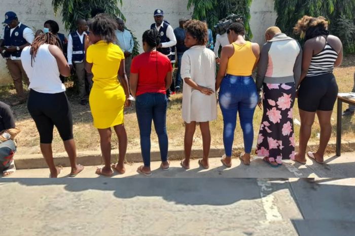 SIC desmantela rede de prostituição de mulheres casadas em Luanda