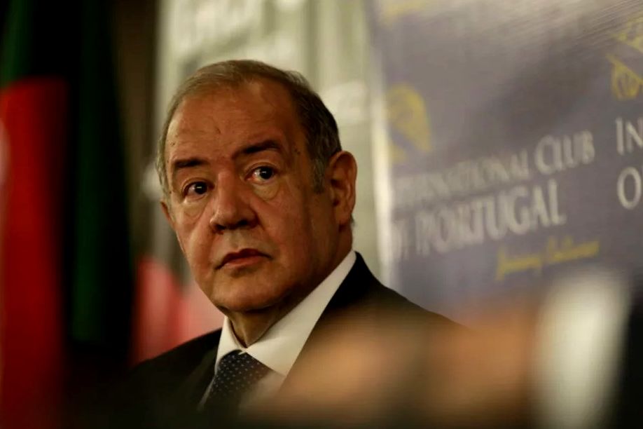 Angola precisa de "uma reforma ética e institucional" para "reganhar confiança do povo" - Costa Silva