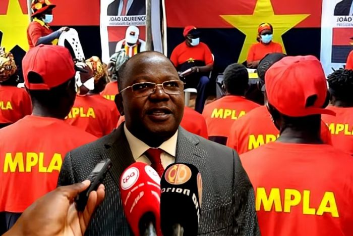 Recandidatura do actual presidente da CNE incomoda a oposição, que exige "profunda revisão" do pacote legislativo eleitoral