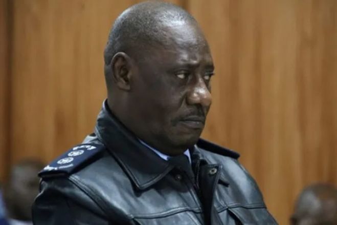 Ex- comissário Francisco Massota condenado a quatro anos de prisão