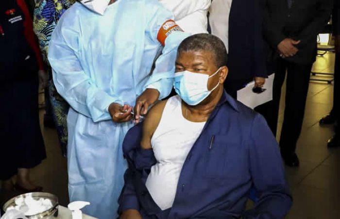 João Lourenço: "Ou nos salvamos todos, ricos e pobres, ou ninguém se vai salvar"