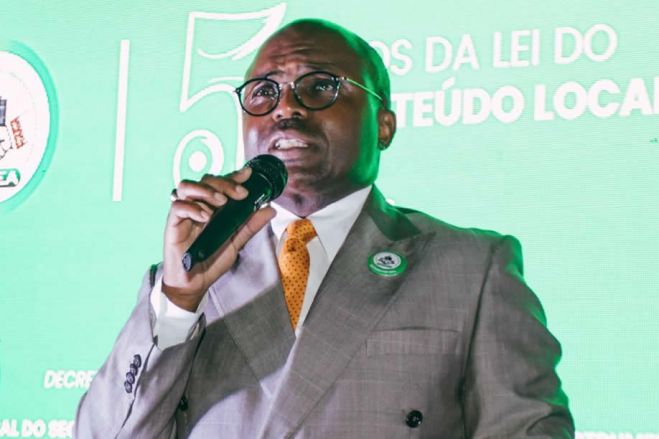 Empresas angolanas pedem redução do custo de produção de barril de petróleo para 15 dólares