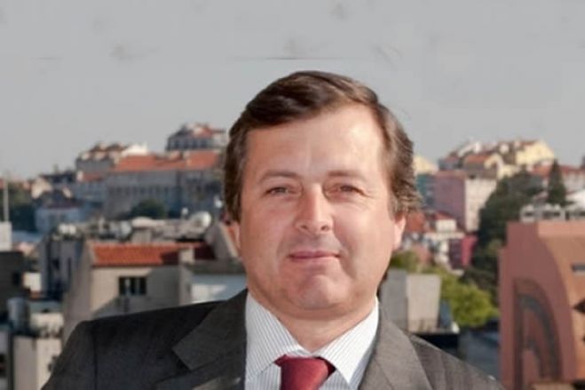 Empresas portuguesas devem manter-se em Angola porque o "potencial está lá" - AECOPS