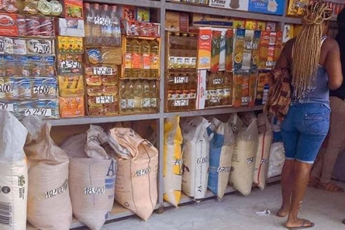 Produtos nacionais a grosso mais caros do que os importados