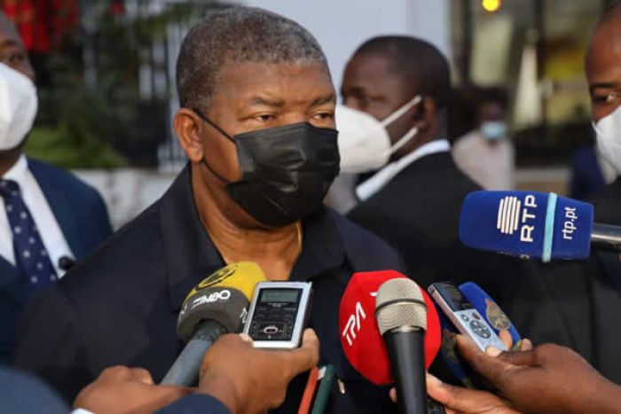 ADEUS Zédu: Ninguém pode "impedir um cidadão angolano de regressar ao país" - João Lourenço