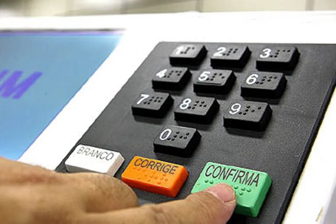 CNE de Angola diz que está à espera de legislação para implementar voto electrónico no País