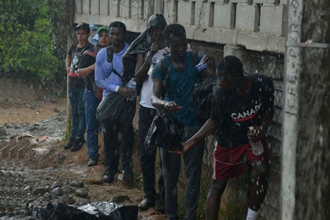 Quase 1,39 milhões de pessoas incluindo angolanos, tentam chegar aos EUA através do México este ano