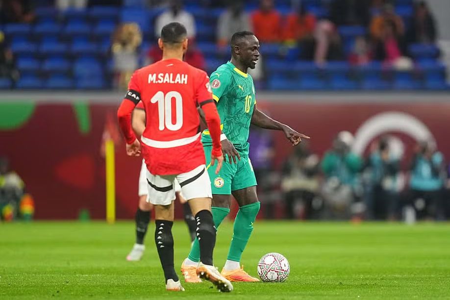 Senegal vence Egito apático e é o primeiro finalista