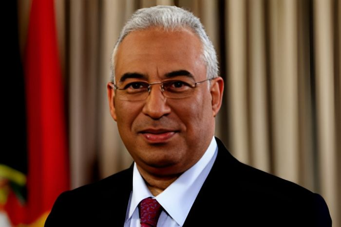 Primeiro-ministro de Portugal é alvo de buscas pela polícia e de investigação da PGR