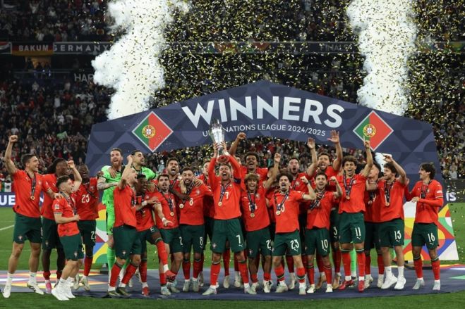 Portugal vence Espanha nos penáltis e conquista segunda Liga das Nações