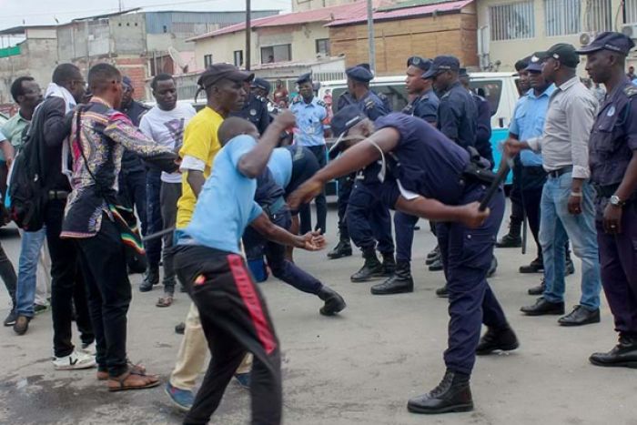 Ativista diz que Angola “não é um país democrático” e critica atuação da polícia