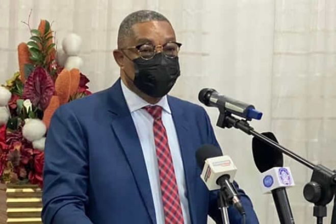 Ministro do Interior quer novo comandante-geral da polícia a combater amiguismo e corrupção