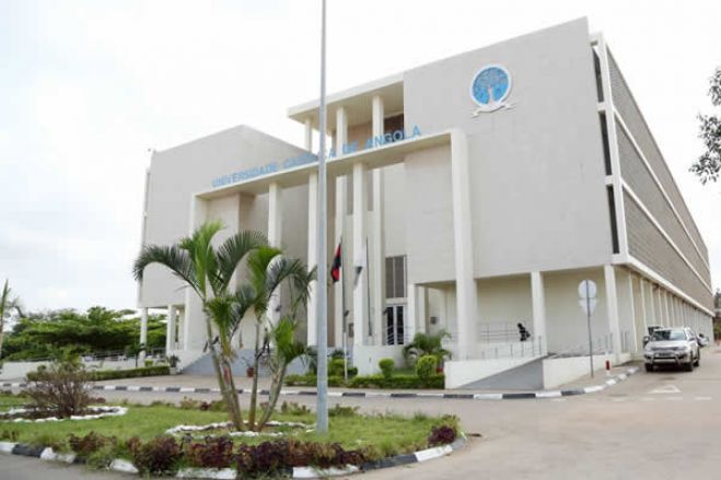 Aumento de propinas escolares só com autorização do Ministério das Finanças - PGR