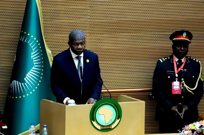 João Lourenço assume presidência da UA e promete colocar experiência ao serviço da paz