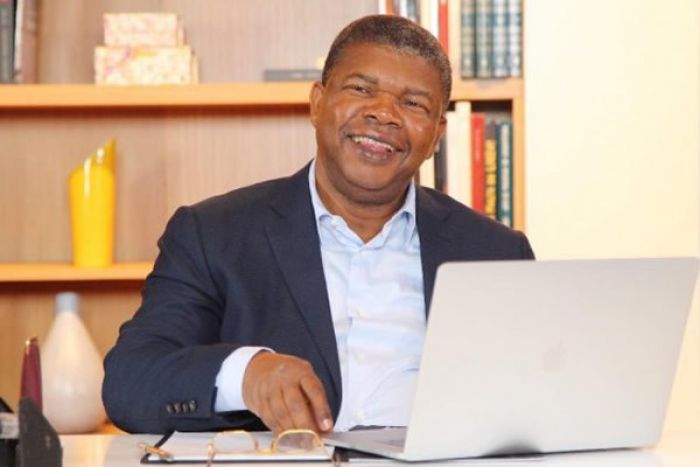 Consultora alerta que "lua de mel" do novo PR angolano "acabou"