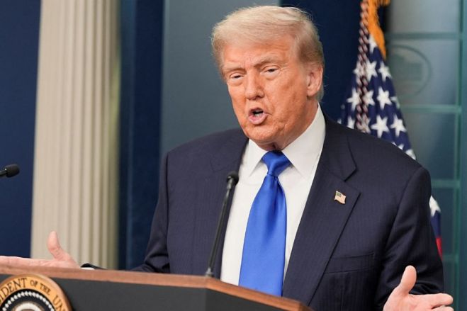 Trump ameaça com taxa adicional de 10% países que alinharem com BRICS