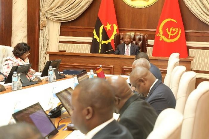 Governo aprova ajustamento dos vencimentos base de pessoal do serviço de SINSE e do SIE