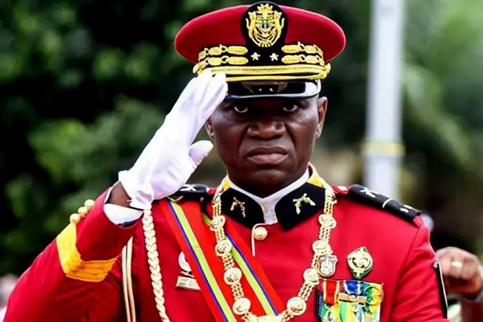 Presidente do Gabão indultou sete pescadores angolanos detidos por pesca ilegal