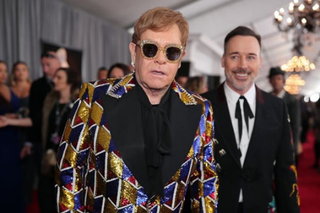 "Uma grande desilusão": Elton John não gostou da nova versão de "O Rei Leão"