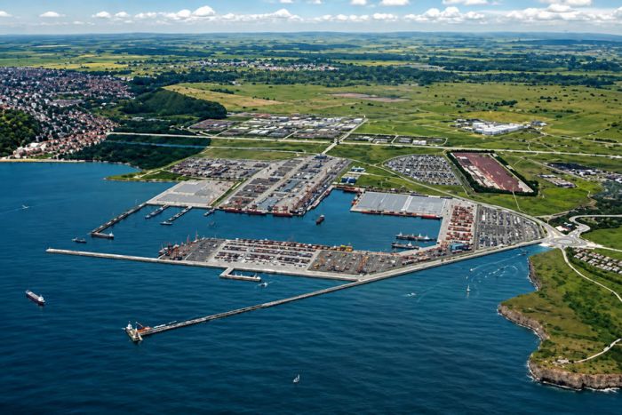 China investe 900 milhões de dólares no Porto da Barra do Dande e consolida vantagem sobre os EUA
