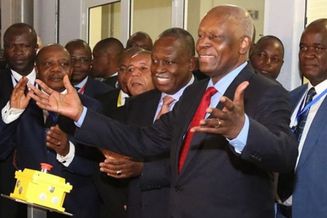 José Eduardo dos Santos vítima do sistema que ele próprio criou