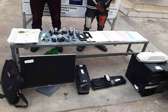 SIC detém cidadãos por falsificação de diplomas e carimbos de instituições de ensino superior