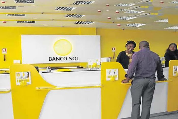 Sindicato quer bancários com telemóveis sob escuta