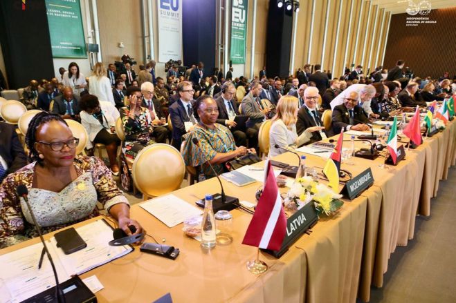 UE/África: ONG acusa Angola de negação dos direitos humanos e UE de privilegiar interesses económicos