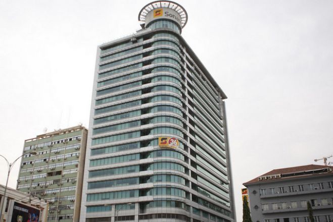 Sonangol põe à venda participação em dois blocos de petróleo no 'offshore' angolano