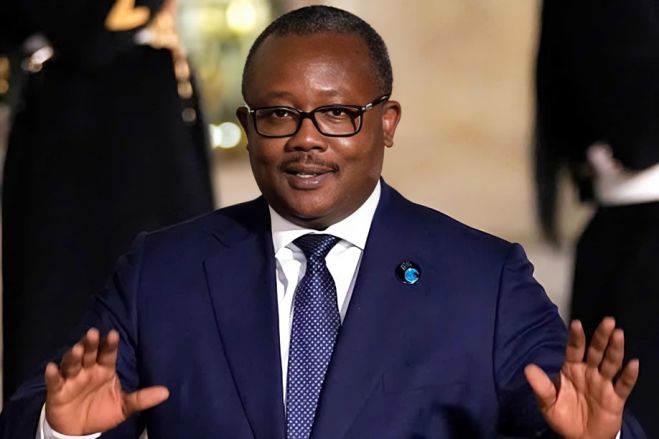 CPLP irá "matar-se lentamente" ao ser presidida pelo "ditador de Bissau" - ativista