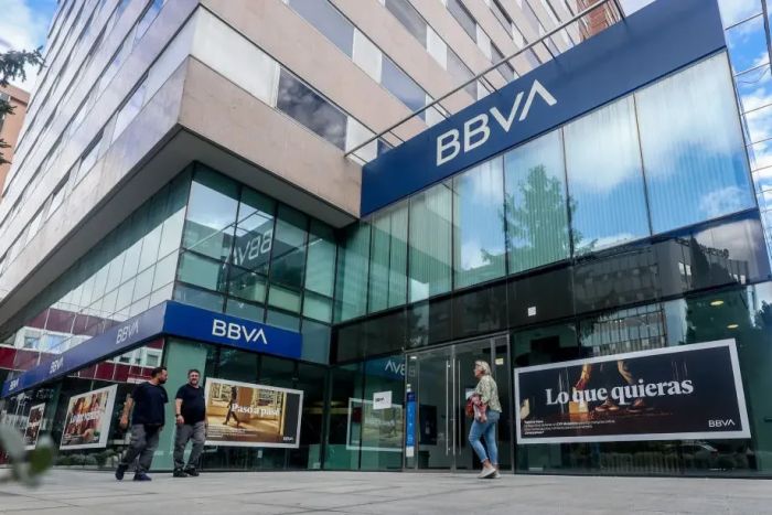 Angola negoceia empréstimo de US$ 1 bilhão com o espanhol BBVA